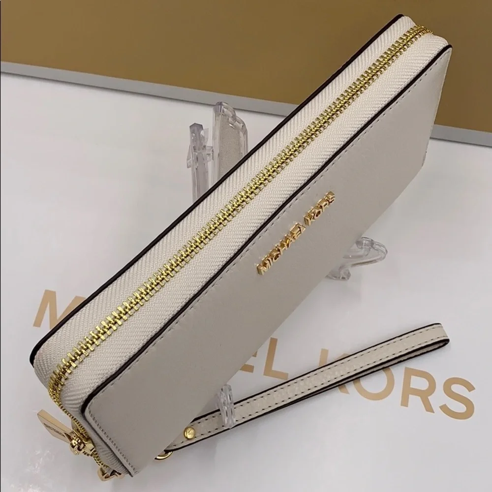 MICHAEL KORS Jet Set Travel Continental Zip wristlet Phone Case NWT